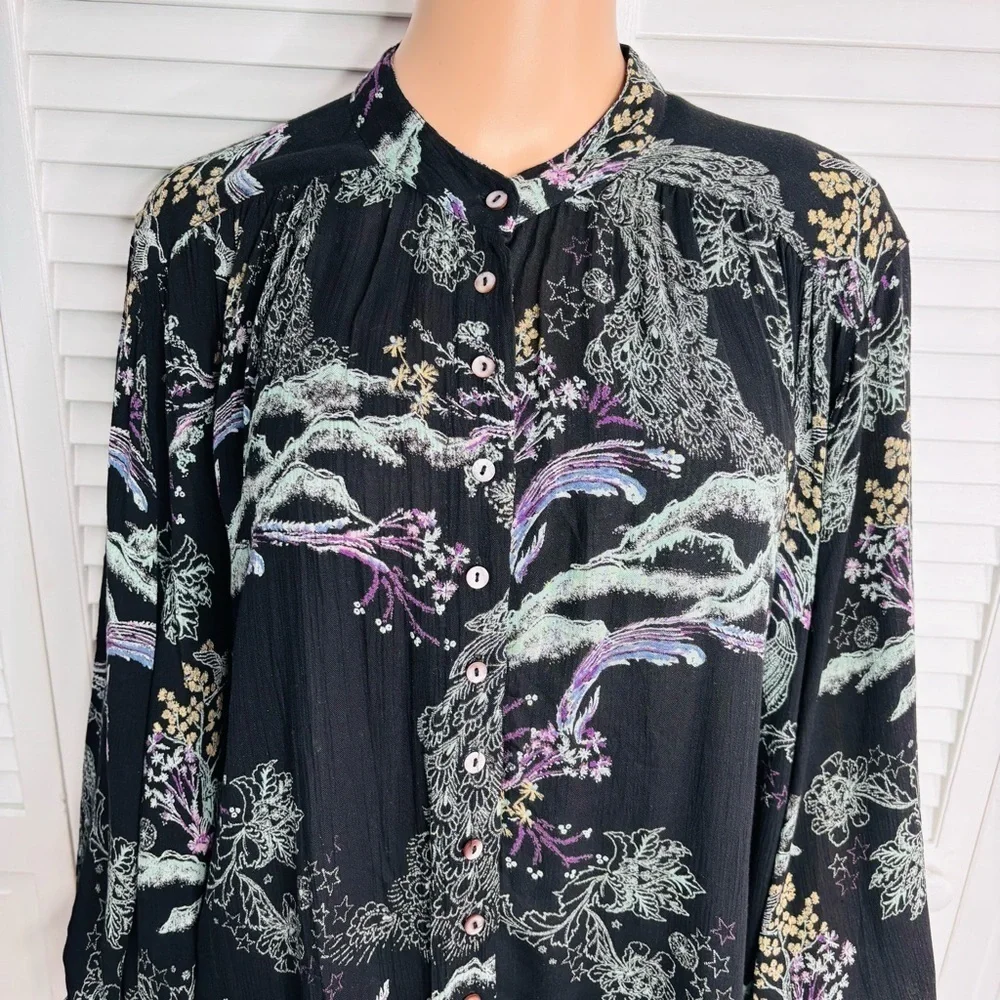 Price is firm FREE PEOPLE Metallic Bloom Button Down Top Size XS